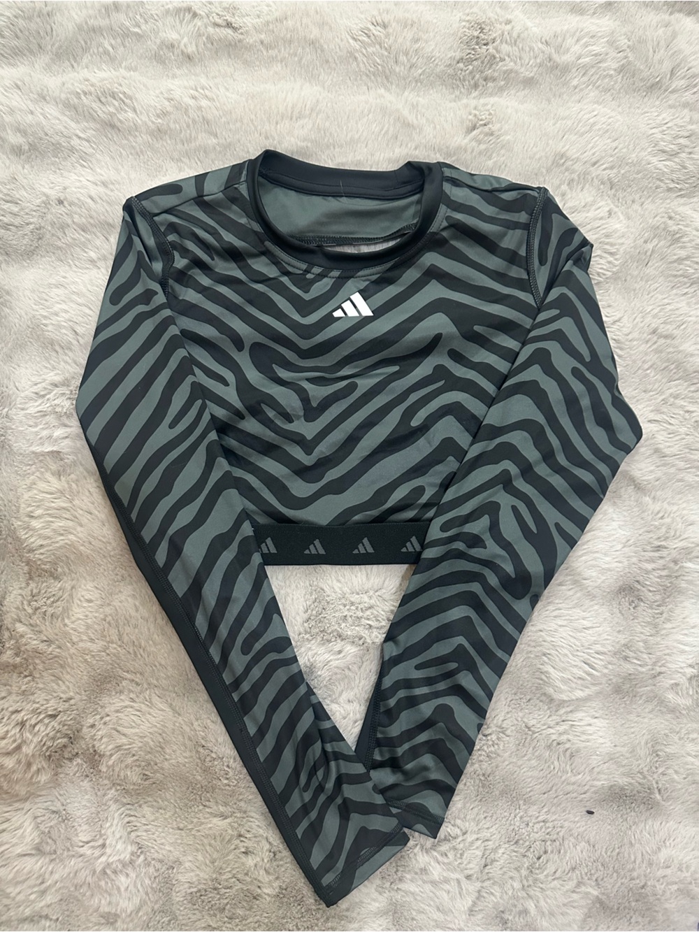 Women’s adidas Hyperglam Techfit cropped long sleeve tee